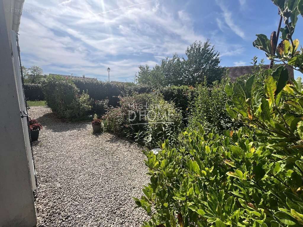 Maison à ROZAY-EN-BRIE