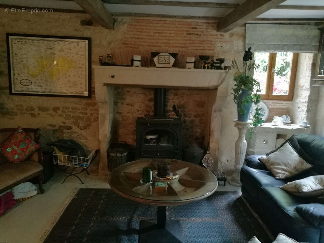 Maison à LA CAILLERE-SAINT-HILAIRE