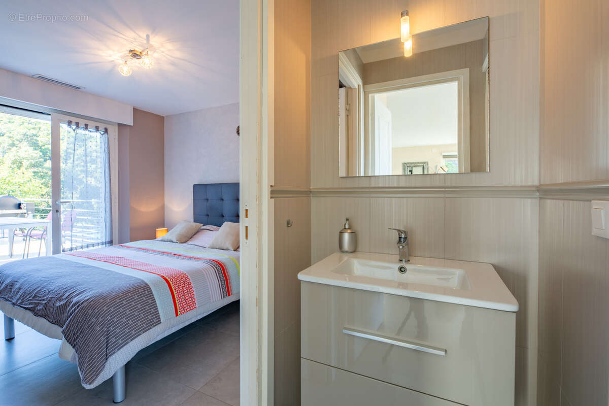 Maison à LES ISSAMBRES