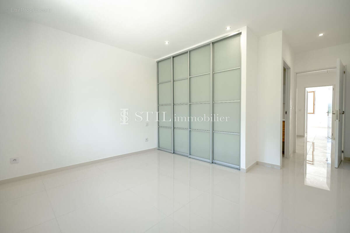 Maison à PLAN-DE-LA-TOUR