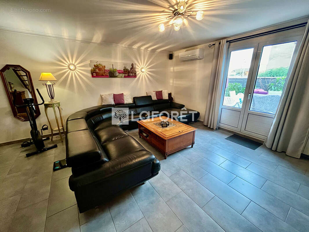 Maison à L'ISLE-SUR-LA-SORGUE