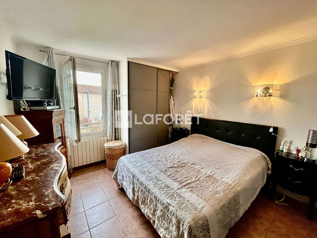 Maison à L'ISLE-SUR-LA-SORGUE