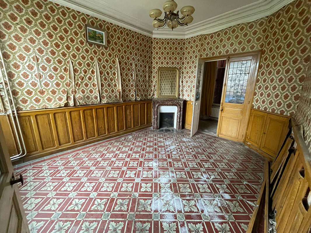 Maison à SACLAS