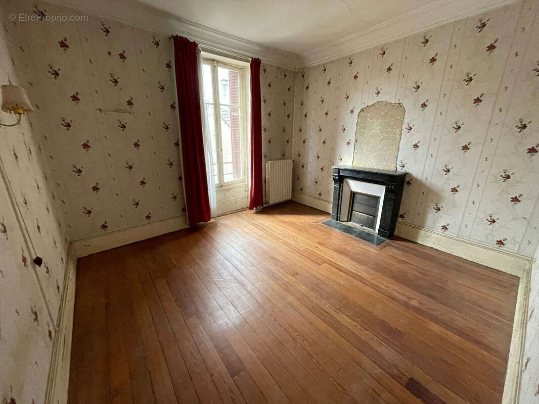 Maison à SACLAS
