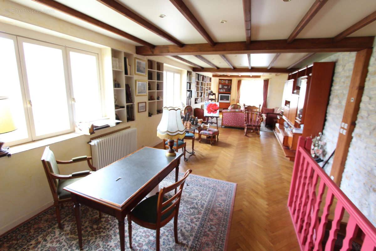 Maison à LA CHARITE-SUR-LOIRE