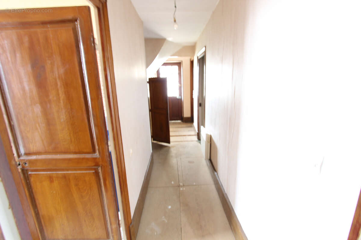 Maison à LA CHARITE-SUR-LOIRE