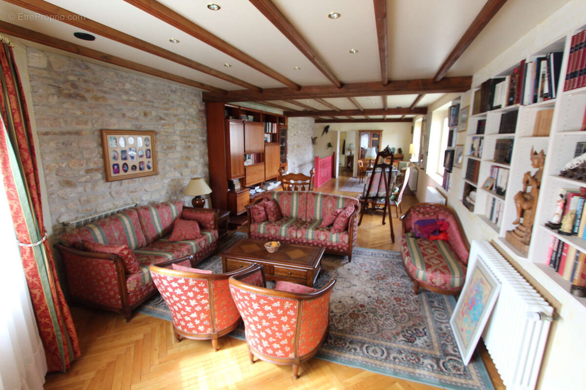 Maison à LA CHARITE-SUR-LOIRE