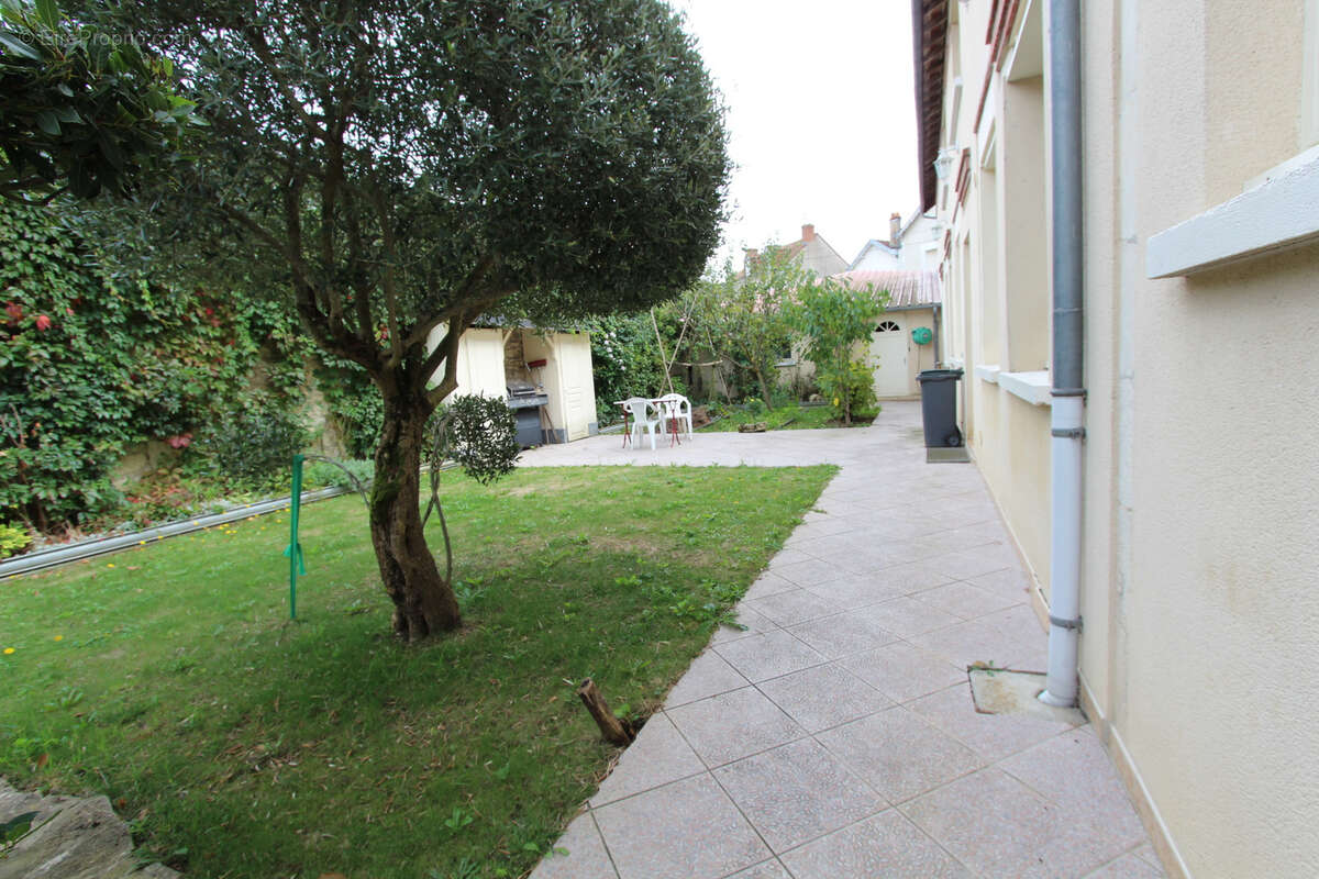 Maison à LA CHARITE-SUR-LOIRE