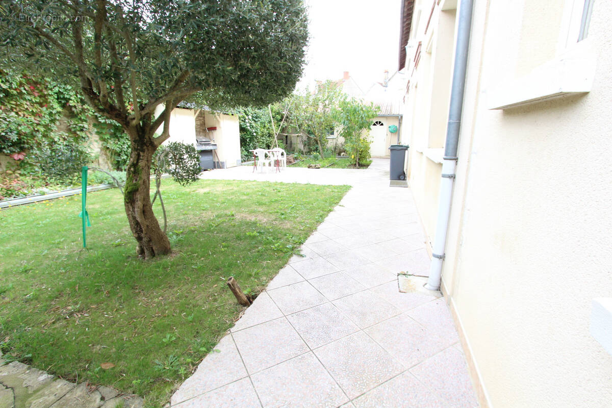 Maison à LA CHARITE-SUR-LOIRE