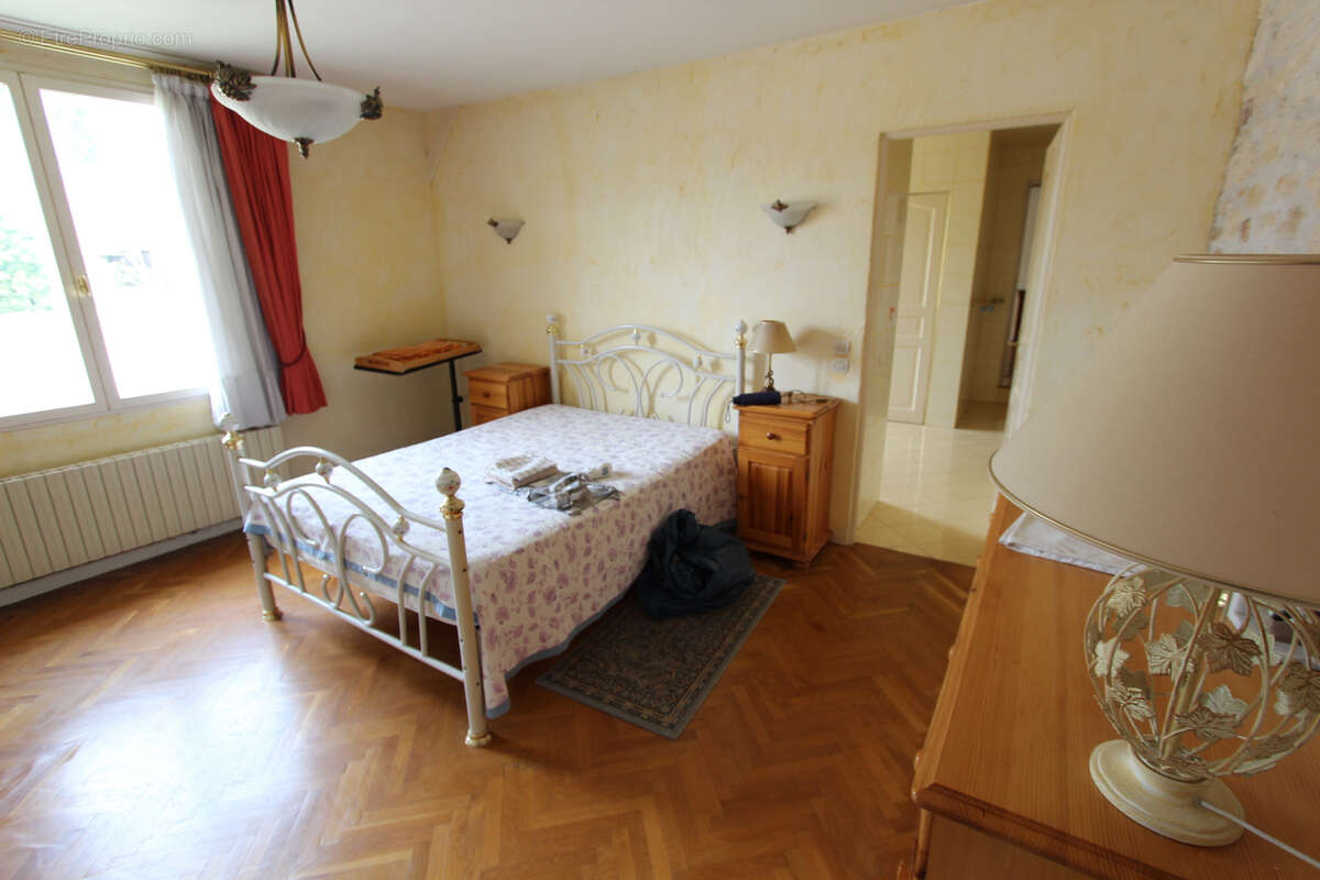 Maison à LA CHARITE-SUR-LOIRE