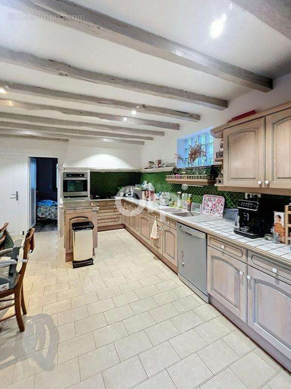 Maison à TERRASSON-LAVILLEDIEU