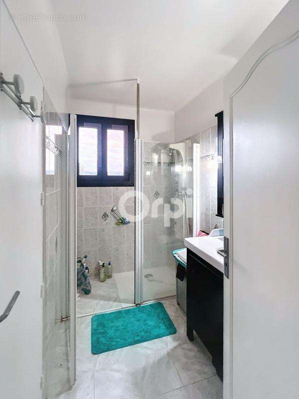 Maison à TERRASSON-LAVILLEDIEU