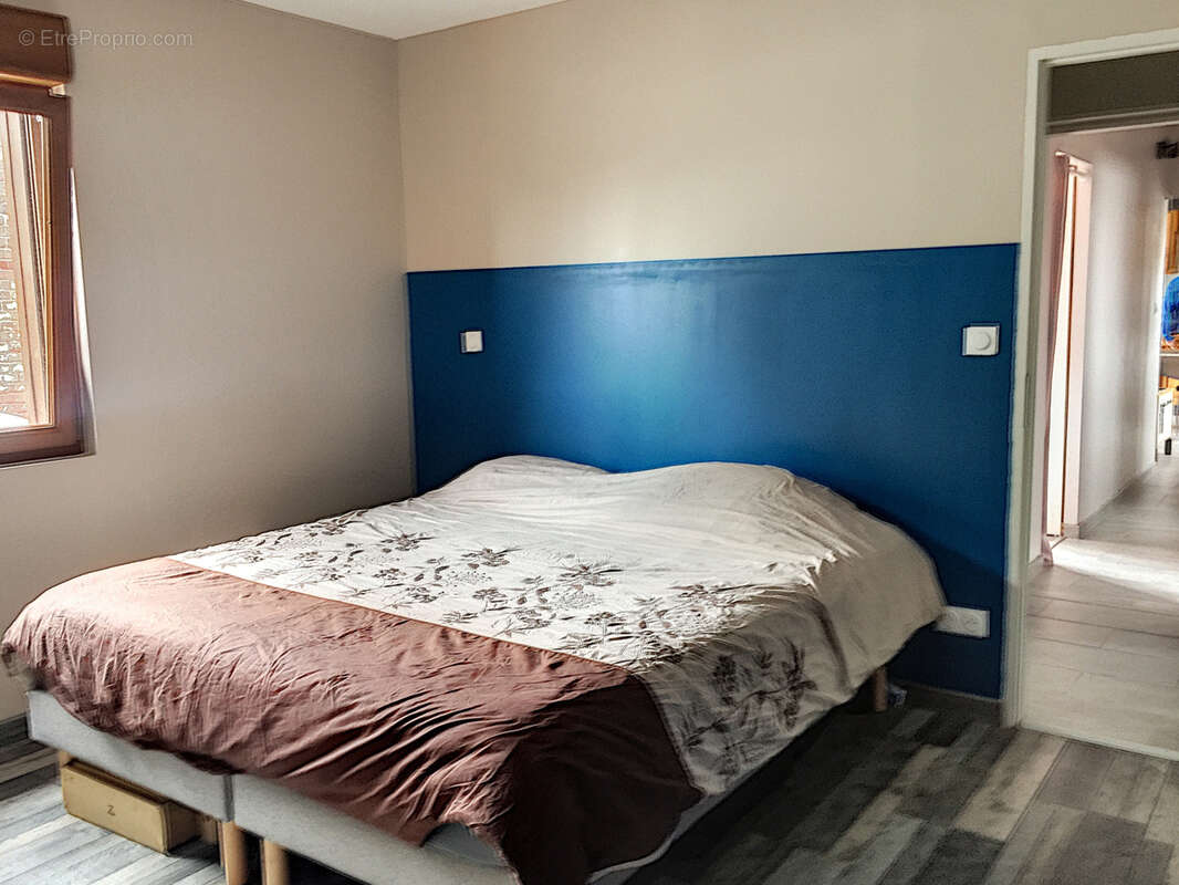 Maison à ESTREES-LES-CRECY