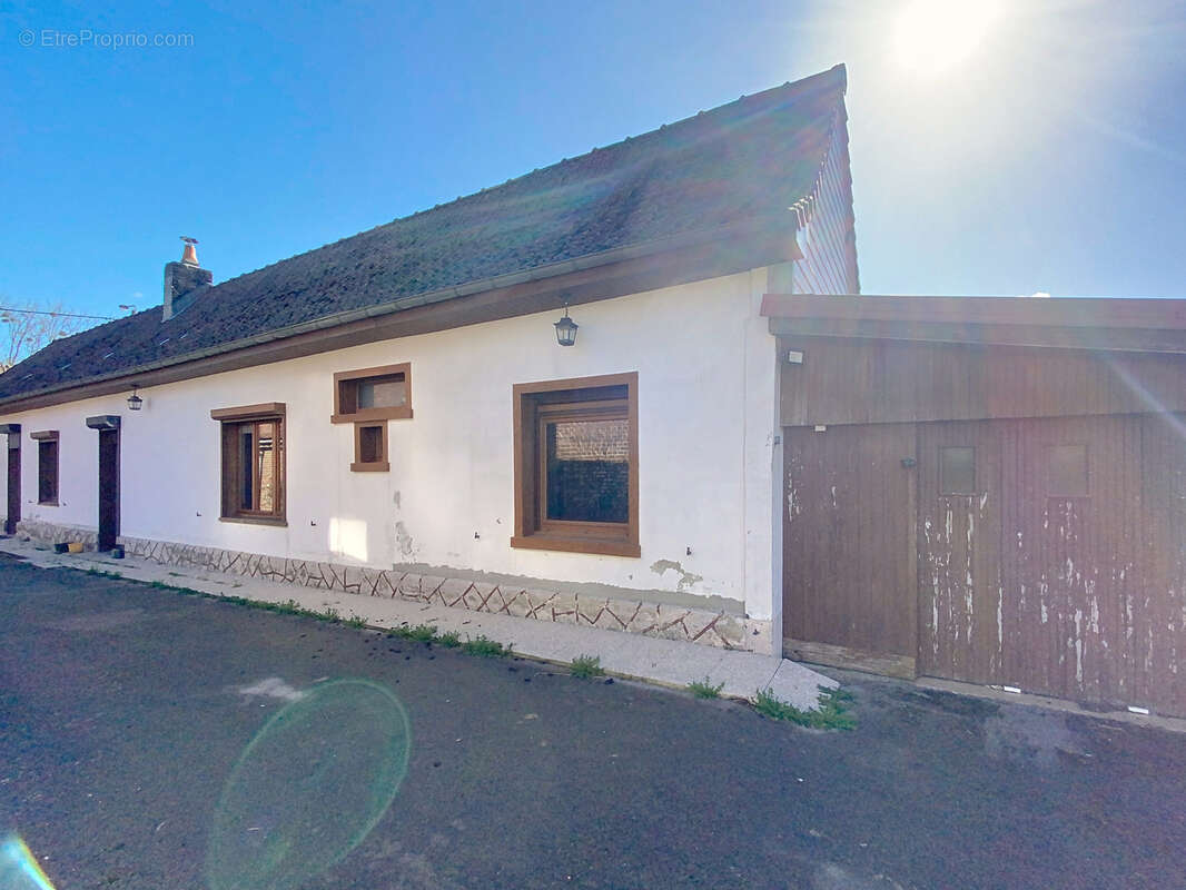 Maison à ESTREES-LES-CRECY