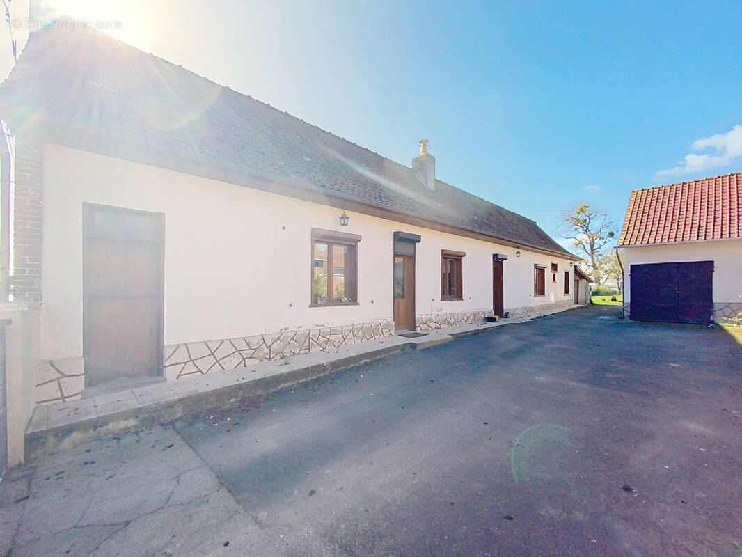 Maison à ESTREES-LES-CRECY