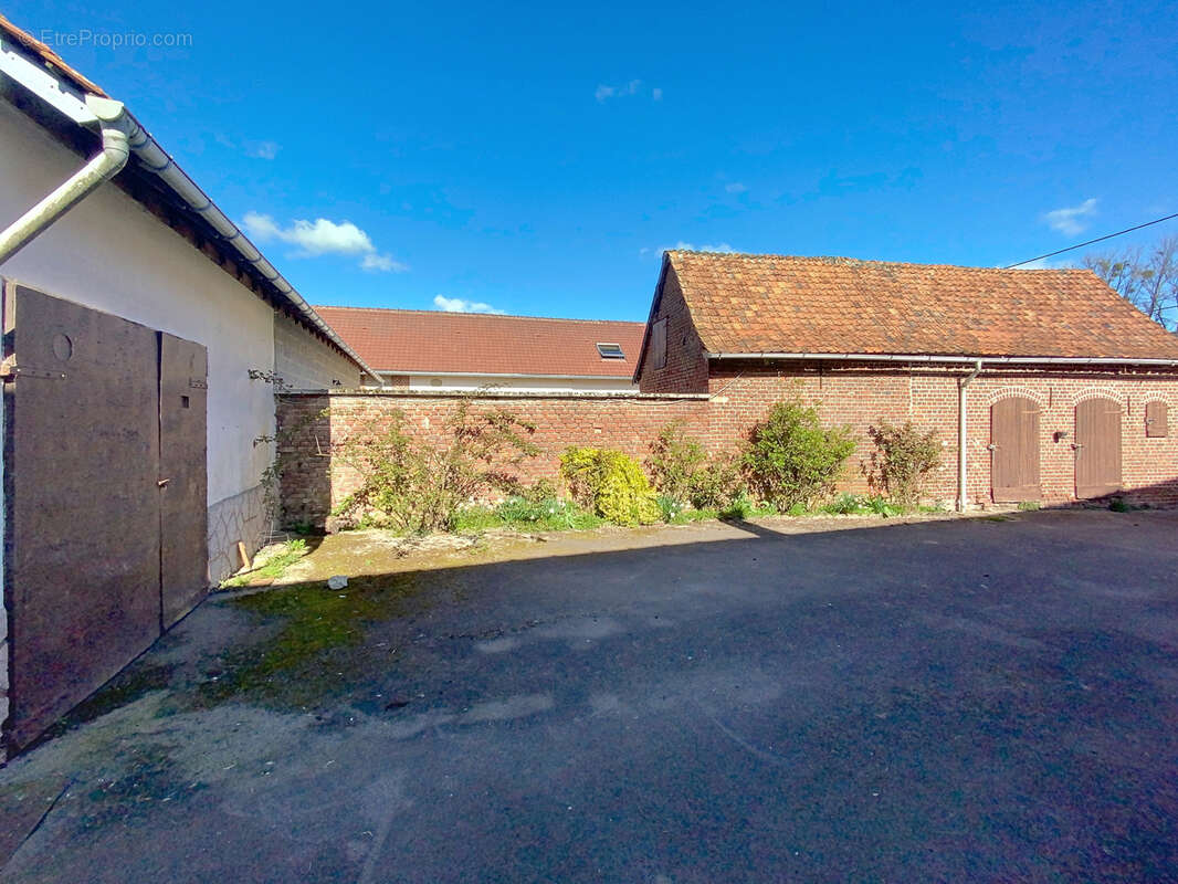 Maison à ESTREES-LES-CRECY