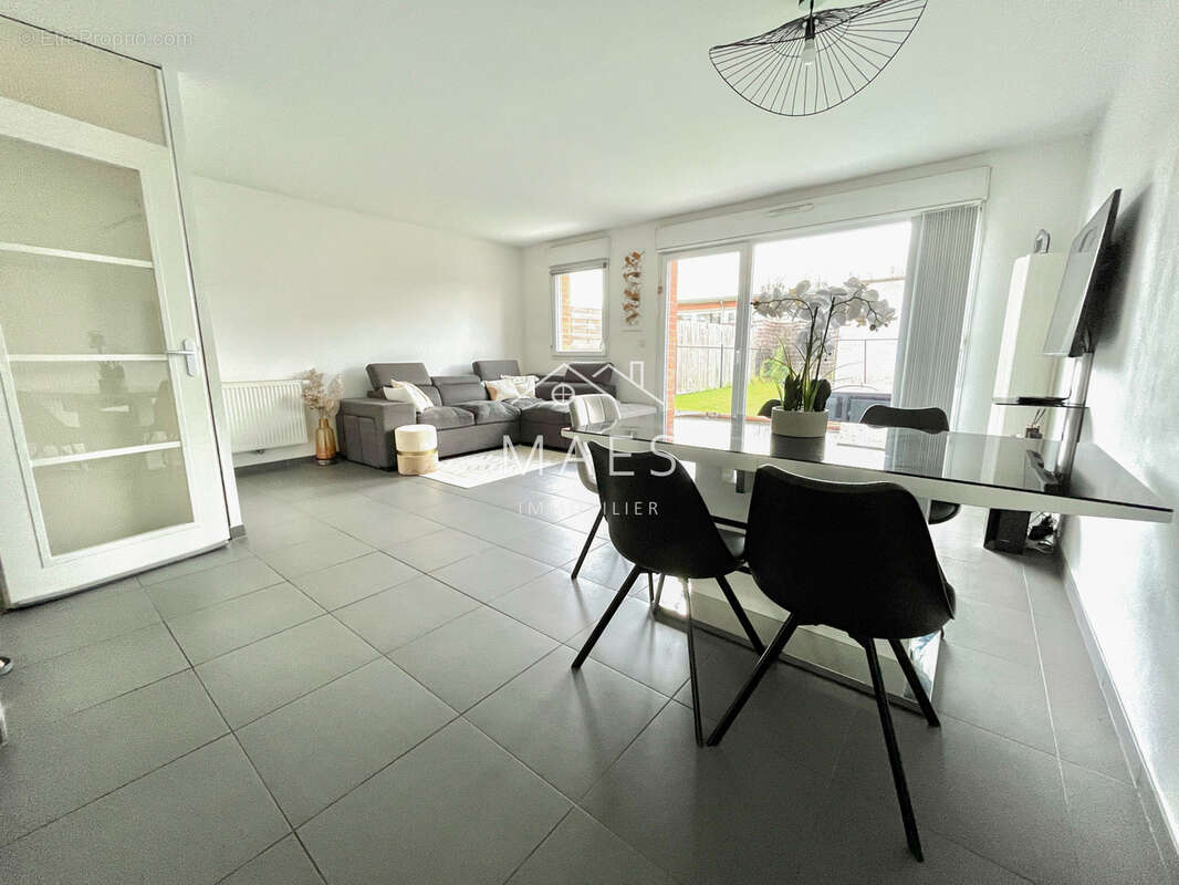 Maison à WAMBRECHIES