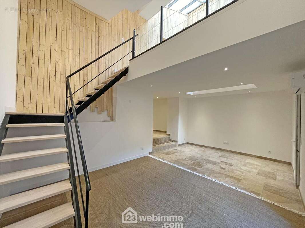 Appartement à L&#039;ISLE-SUR-LA-SORGUE