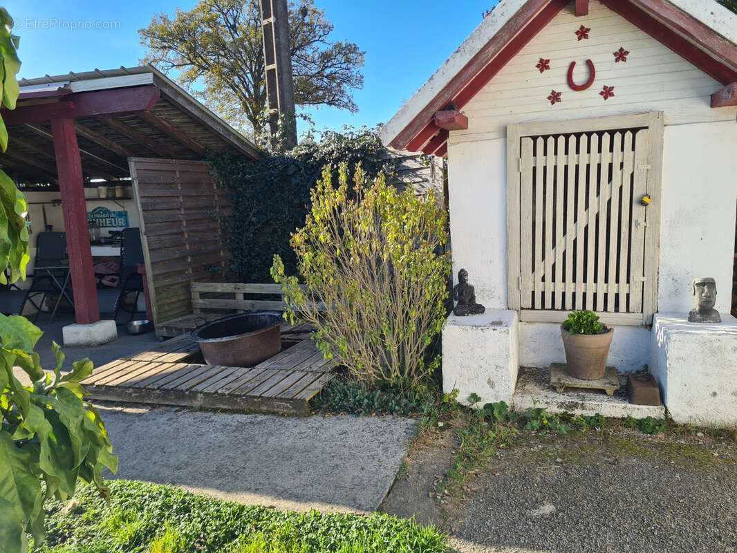 Maison à SAINT-GERMAIN-LES-BELLES