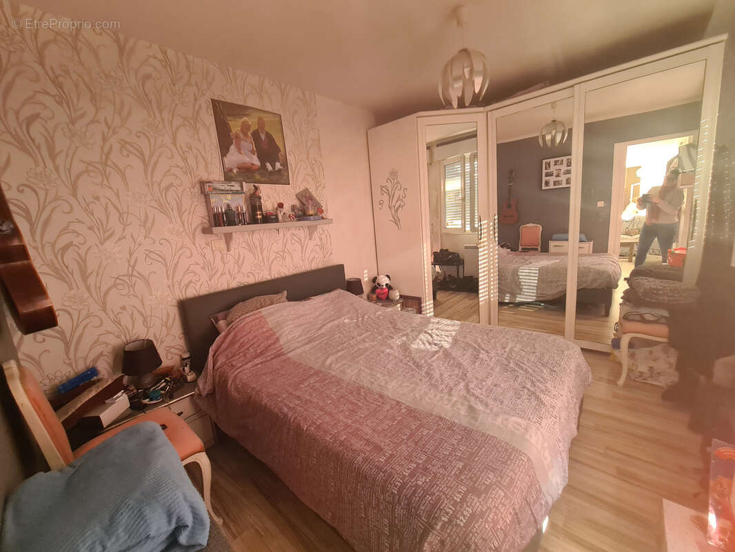 Maison à SAINT-GERMAIN-LES-BELLES