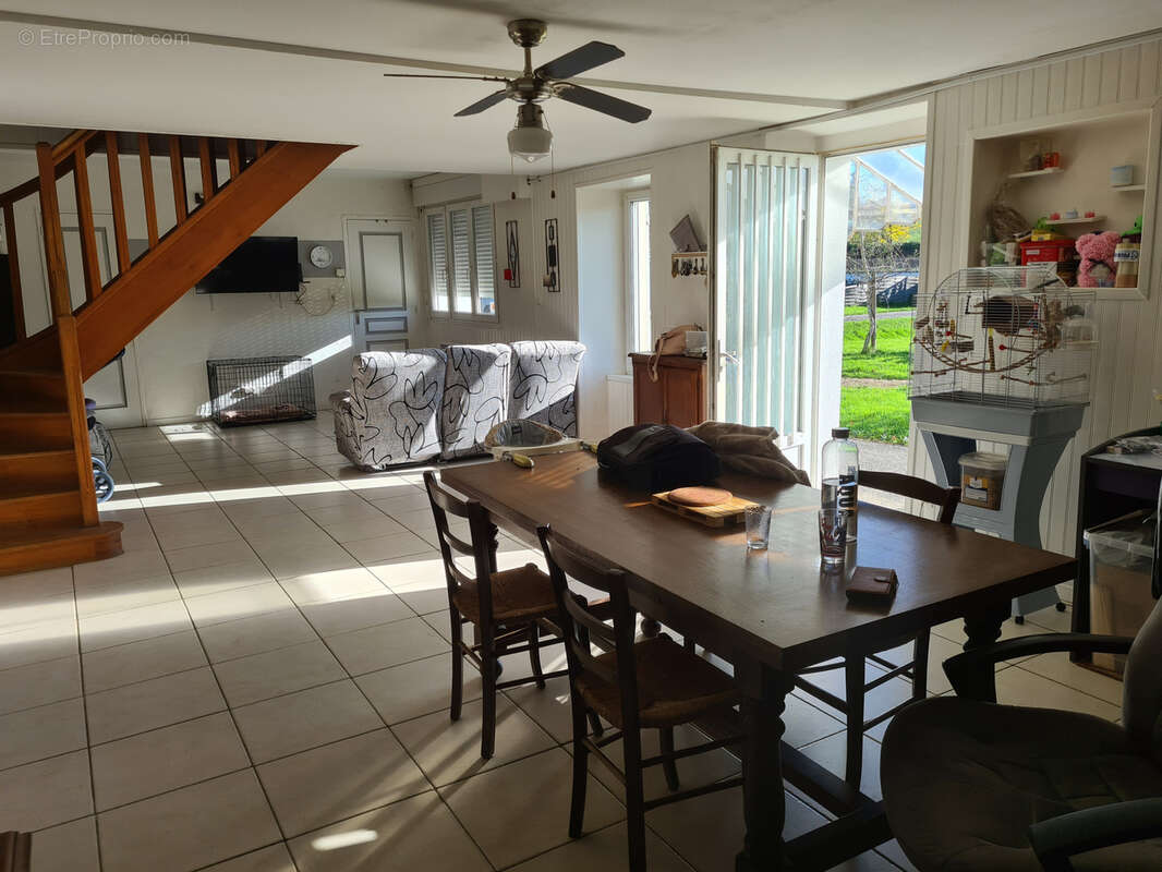 Maison à SAINT-GERMAIN-LES-BELLES