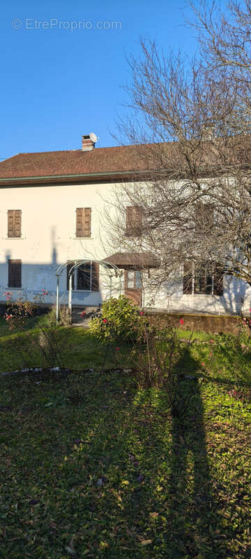 Maison à CHAMPFROMIER
