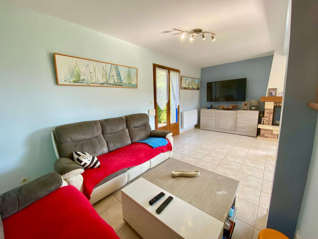 Maison à PONT-L&#039;EVEQUE