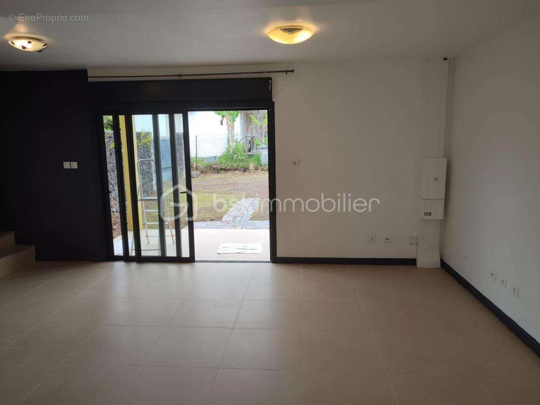 Maison à LA PLAINE-DES-PALMISTES