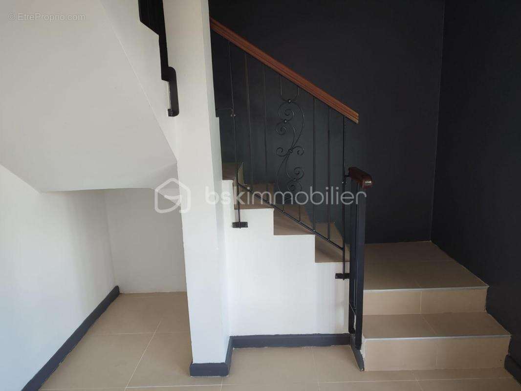 Maison à LA PLAINE-DES-PALMISTES