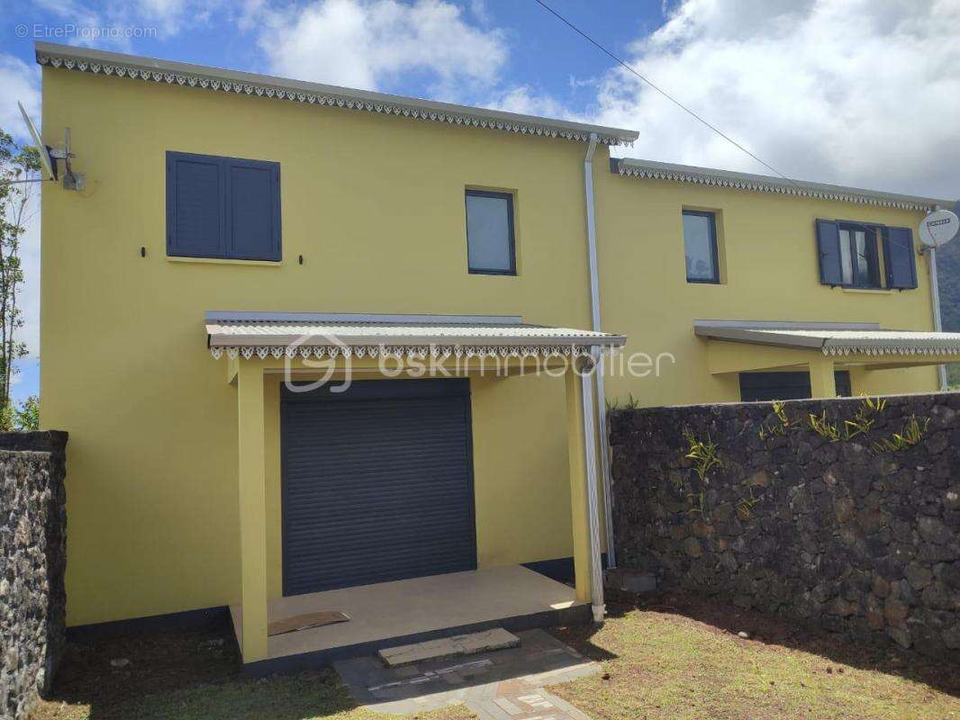 Maison à LA PLAINE-DES-PALMISTES