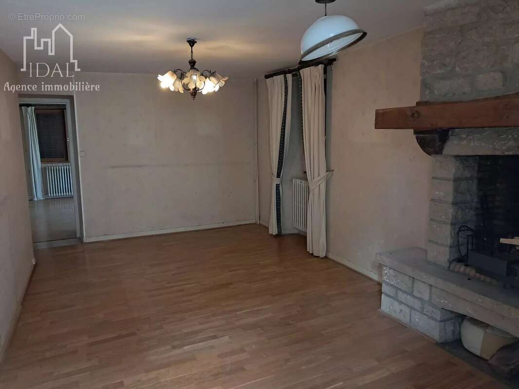 Maison à SAINT-GERMAIN-DU-TEIL