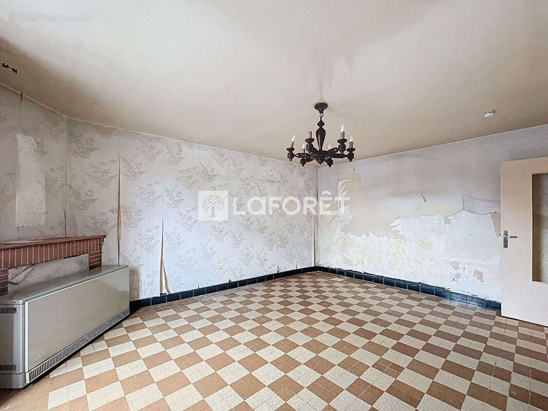 Maison à PONT-DU-CHATEAU