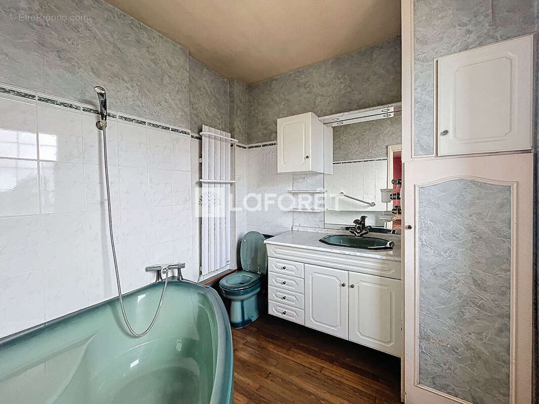 Maison à PONT-DU-CHATEAU