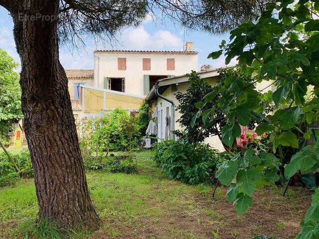 Maison à CASTILLON-LA-BATAILLE