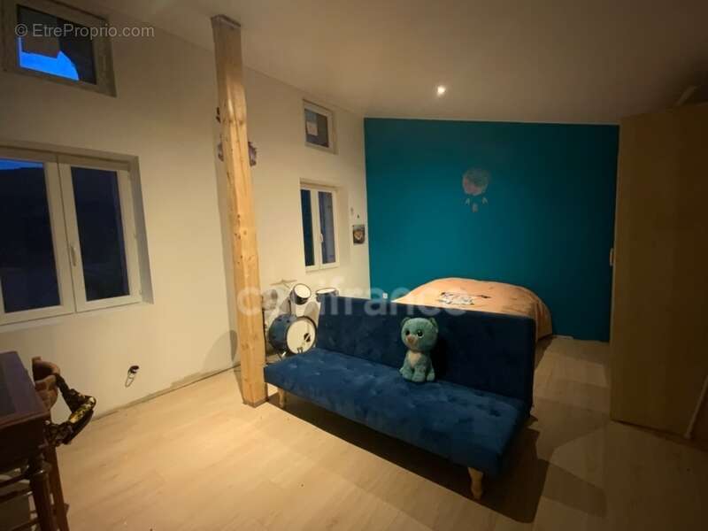 Maison à NOIRETABLE