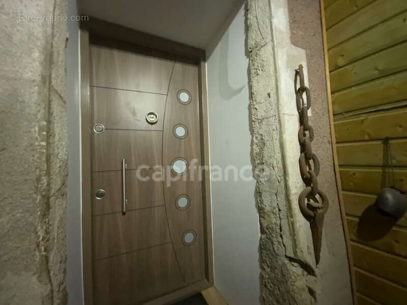 Maison à NOIRETABLE