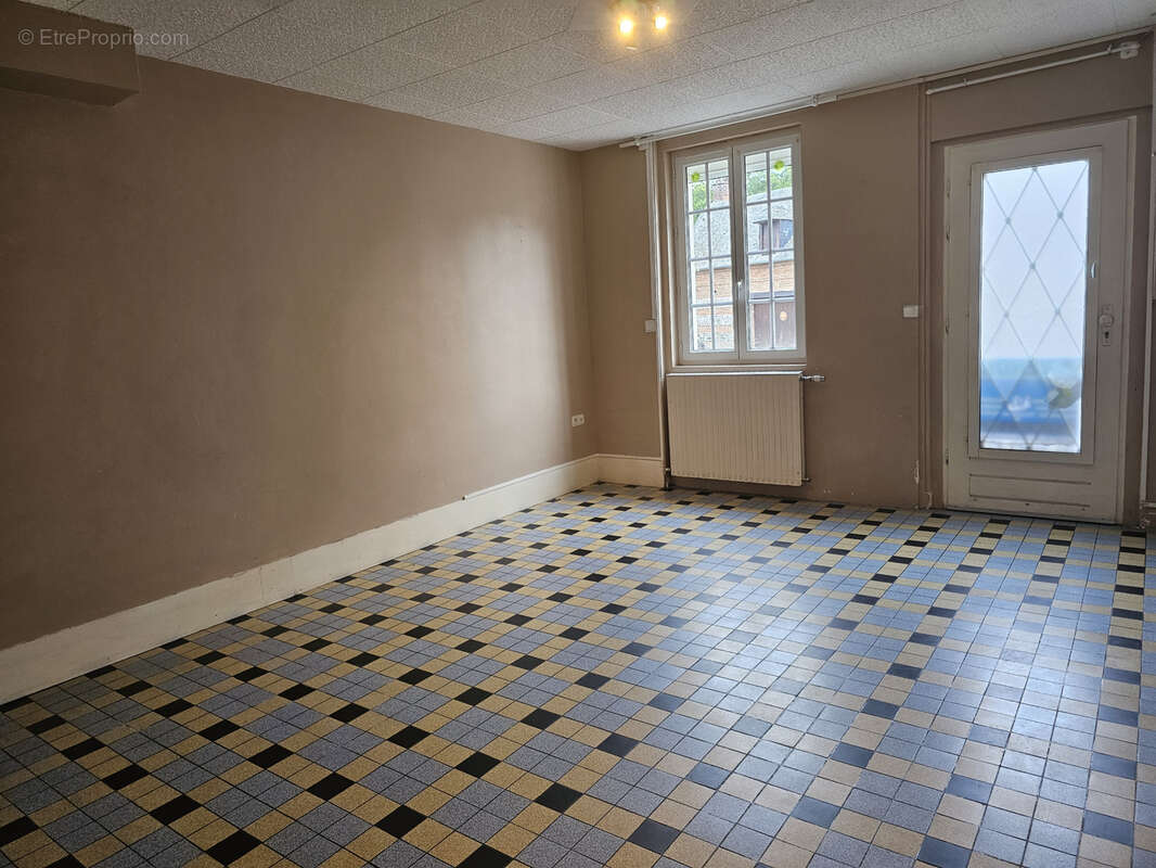 Maison à LONGUEVILLE-SUR-SCIE