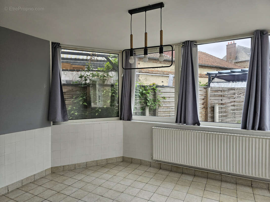 Maison à LONGUEVILLE-SUR-SCIE