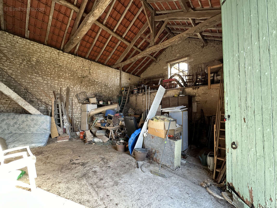 Maison à BRIE-SOUS-BARBEZIEUX