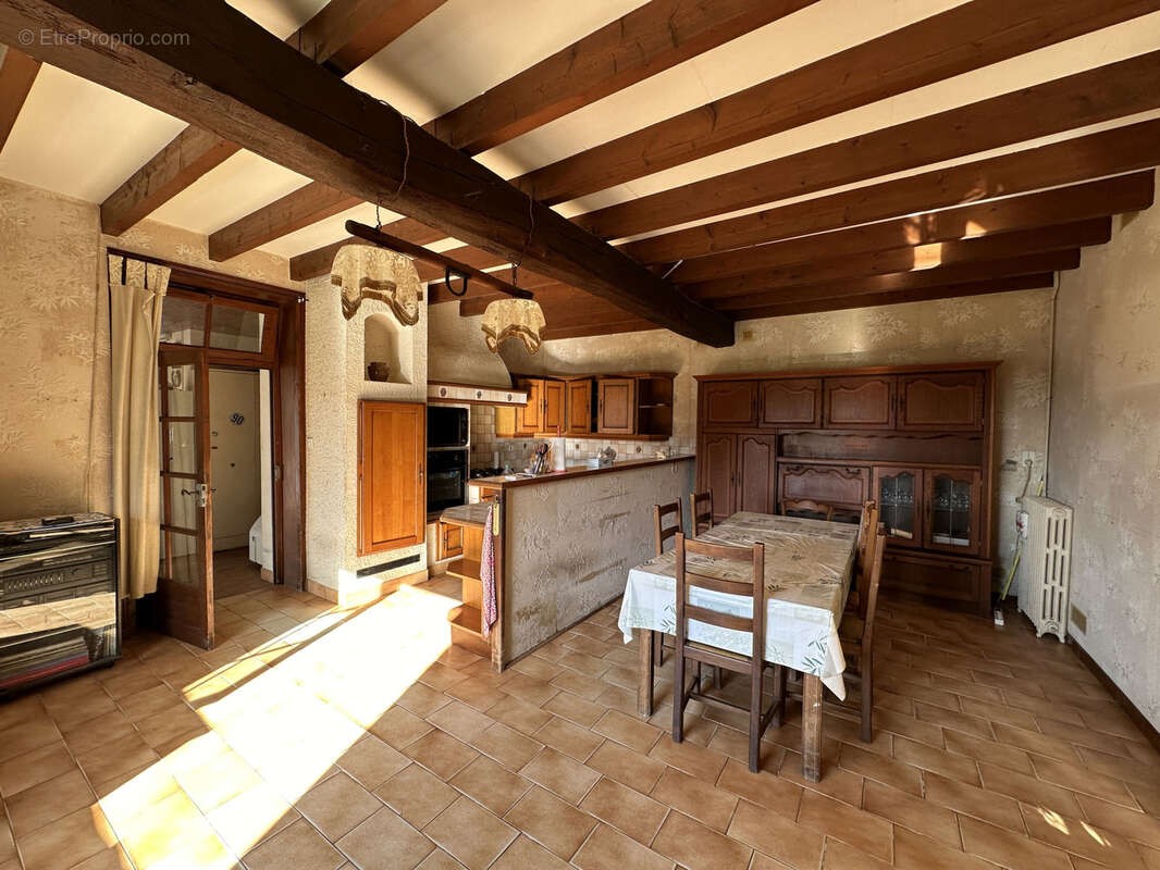 Maison à BRIE-SOUS-BARBEZIEUX