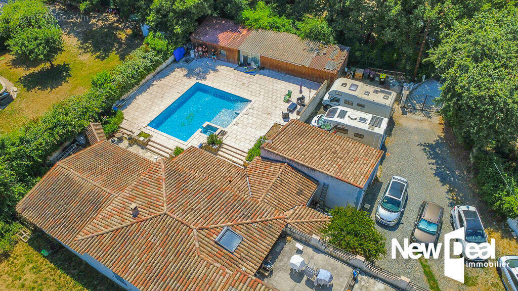 Maison à TOURRETTES