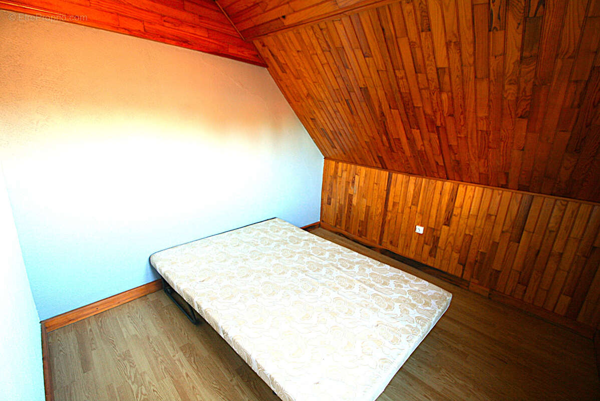 Maison à SALIGNAC-EYVIGUES