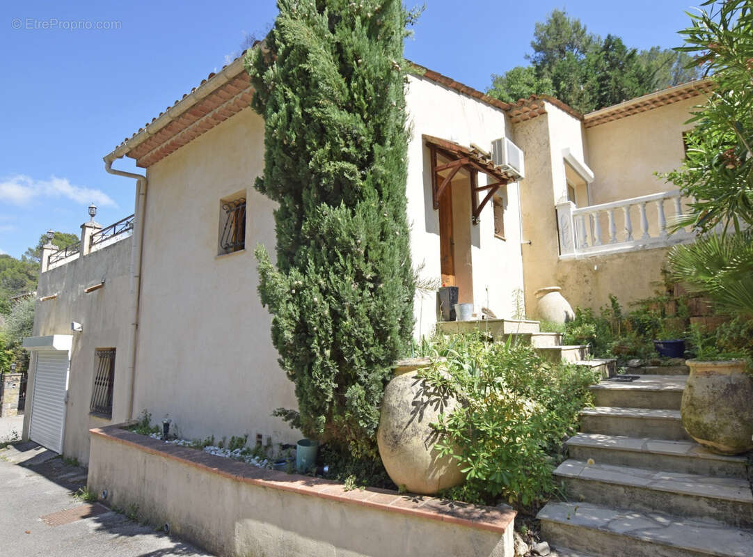 Maison à PEYMEINADE