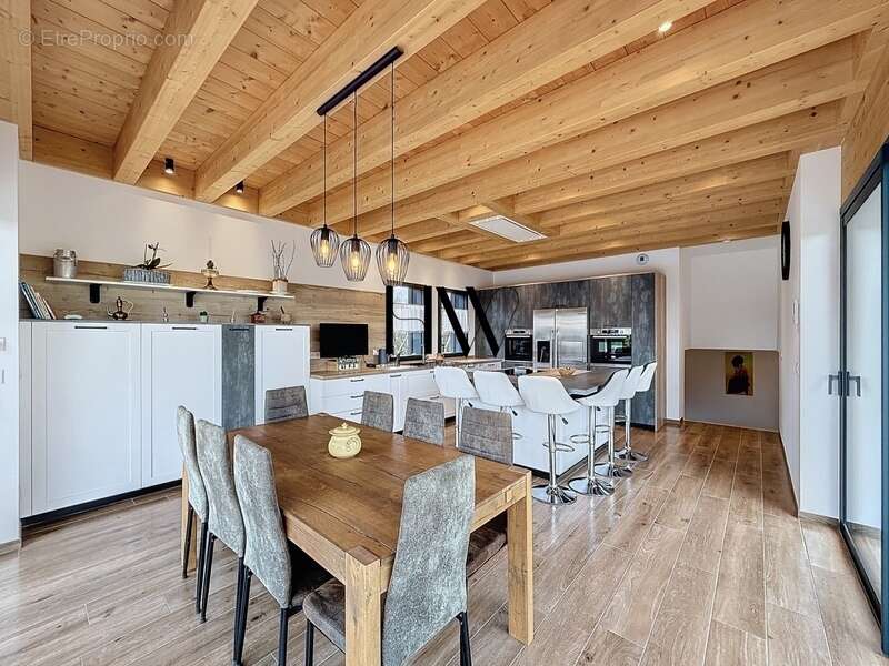 Maison à ANTHY-SUR-LEMAN