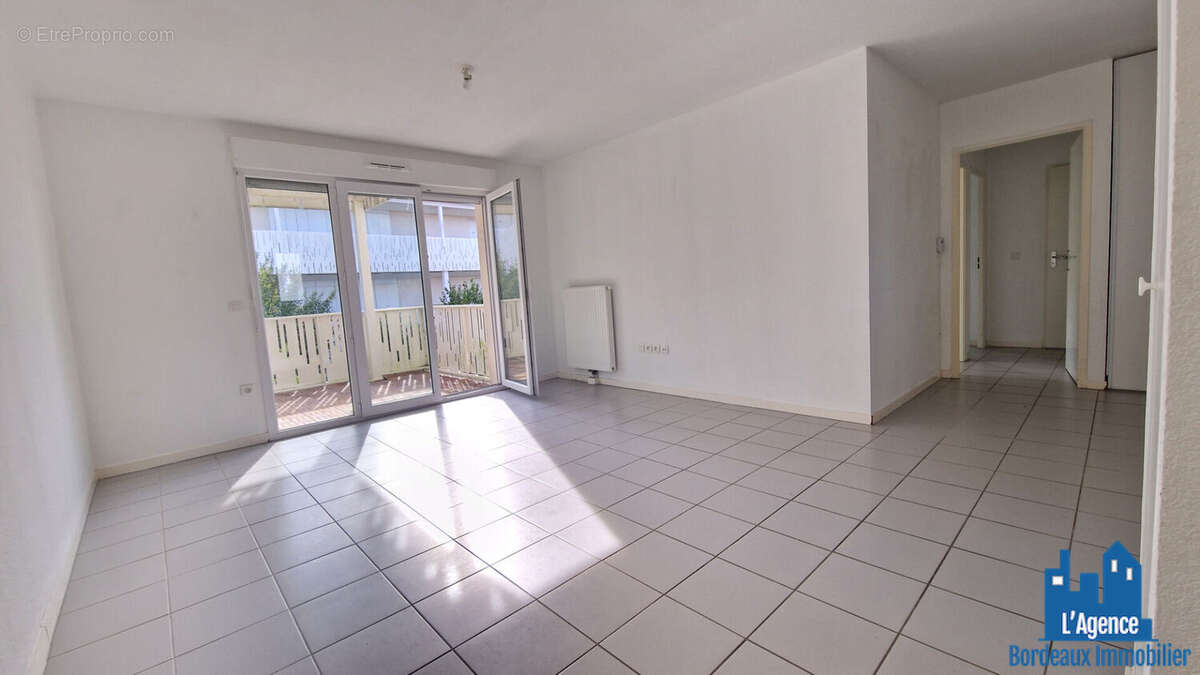 Appartement à SAINT-MEDARD-EN-JALLES