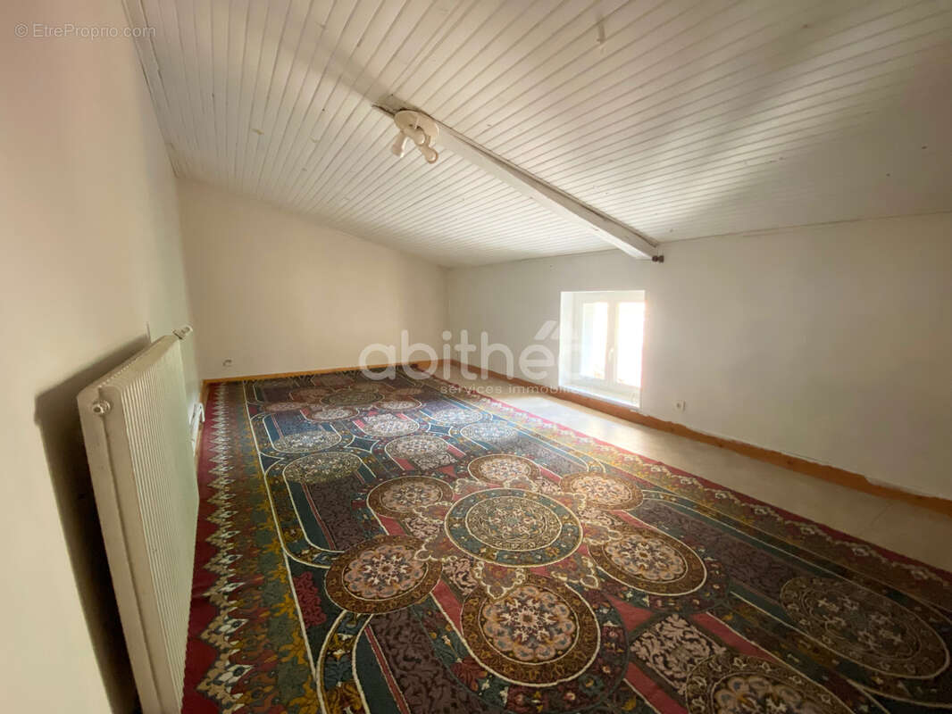 Maison à ROUMAZIERES-LOUBERT