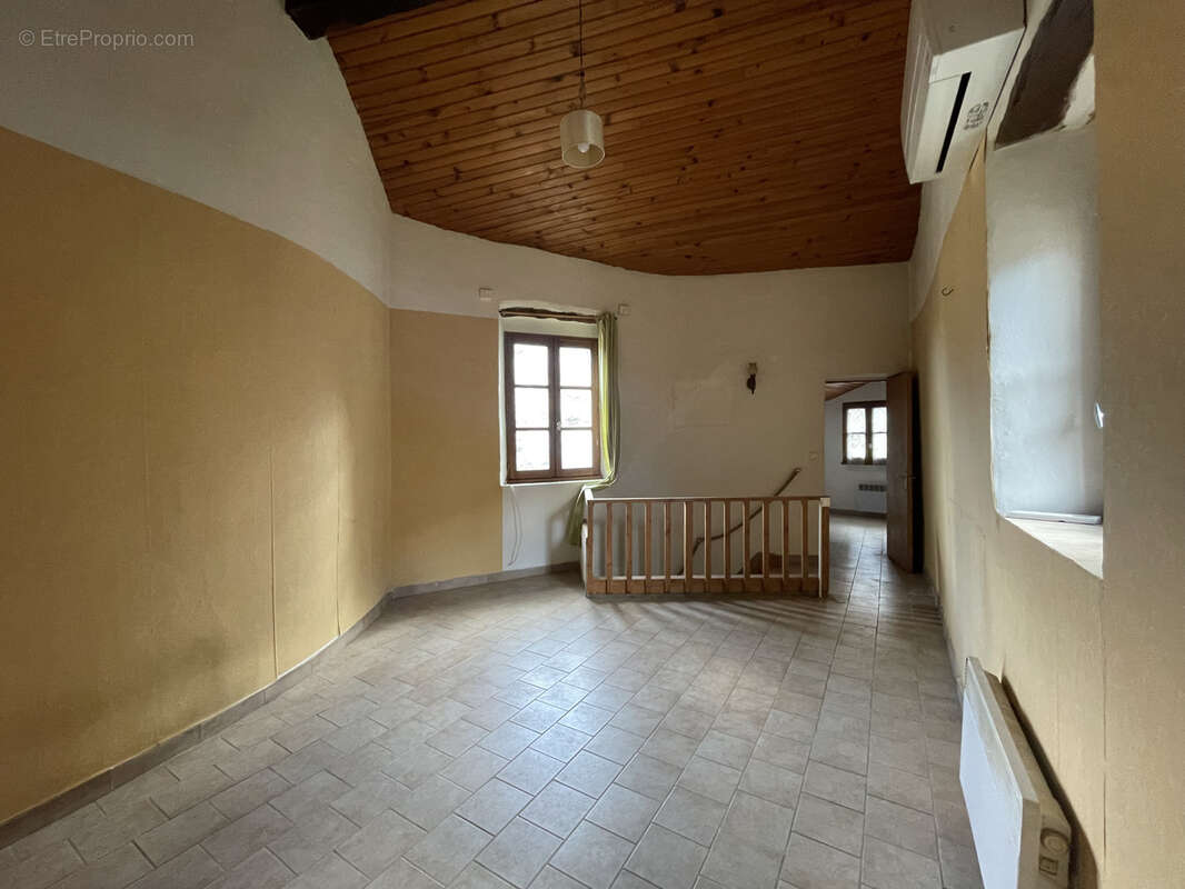 Maison à DURFORT-ET-SAINT-MARTIN-DE-SOSSENAC