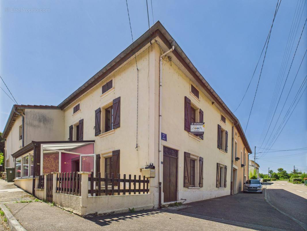 Maison à REMBERCOURT-SUR-MAD