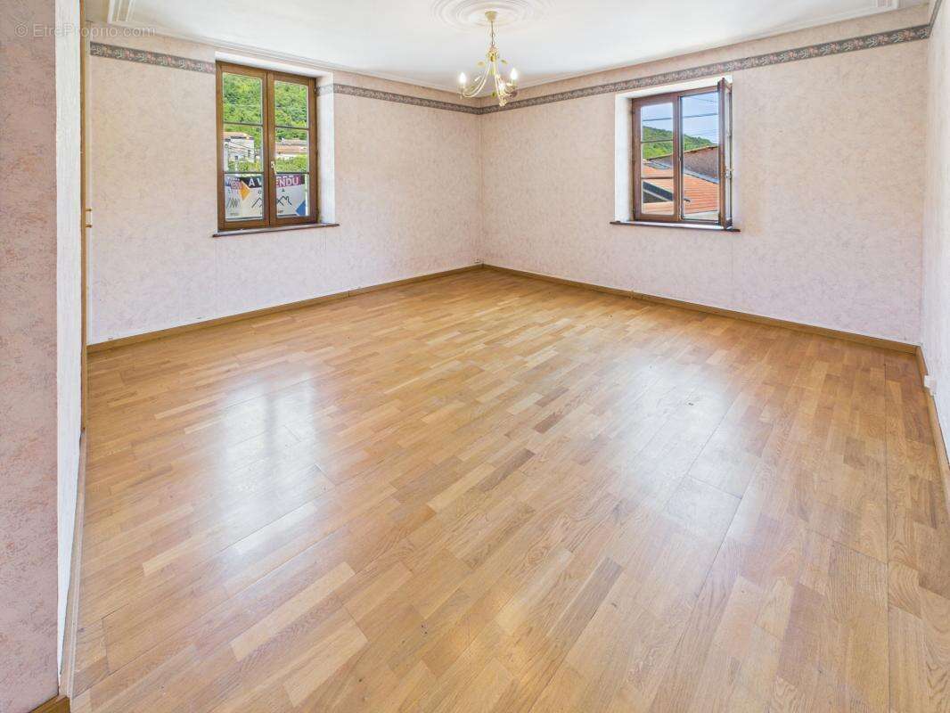 Maison à REMBERCOURT-SUR-MAD