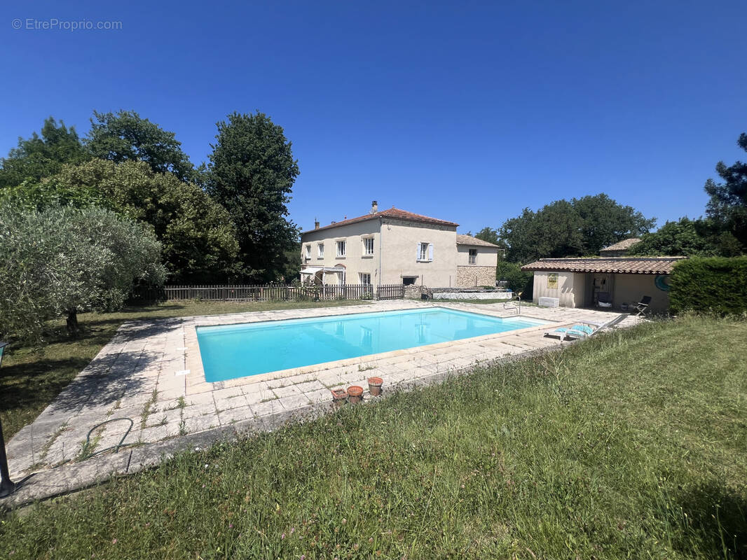 Maison à VAISON-LA-ROMAINE